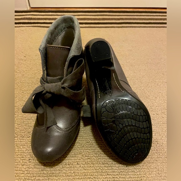 Ankle boots - Picture 2 of 3